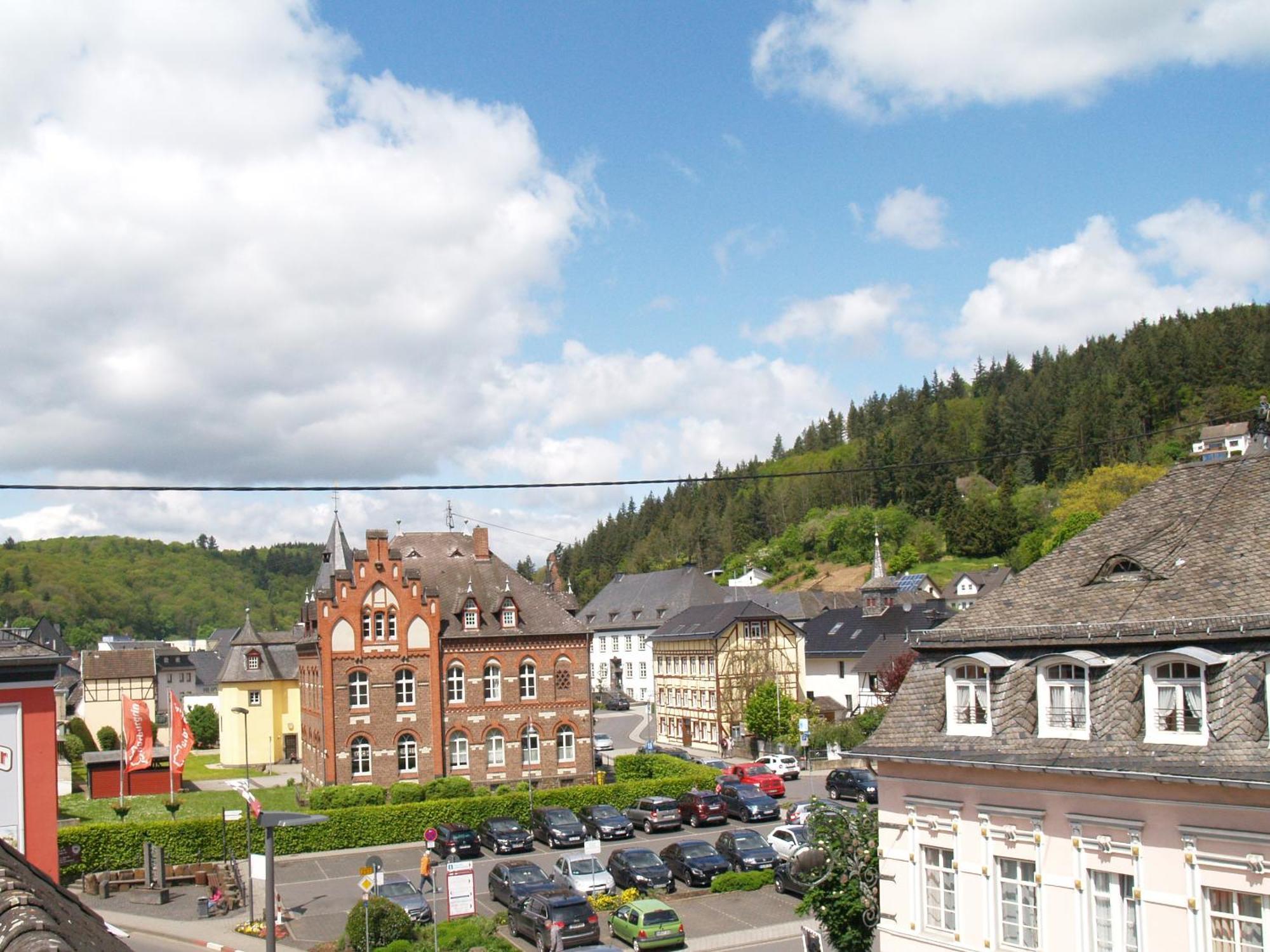 Ganzes Haus, Zentrale Lage Adenau Nuerburgring Lägenhet Exteriör bild